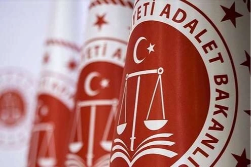 Akın Gürlek: Üç Ayrı Operasyonda 112 Şüpheli Hakkında İşlem Başlatıldı